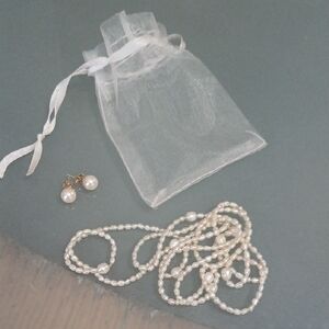 Elegant Pearl Necklace and Earring Set